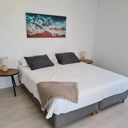 Sunny Getaway Apartment *